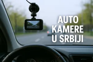 Pogled sa vozačevog sedišta na auto kameru koja snima put u Srbiji