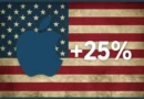 Stilizovani Apple logotip sa oznakom +25% ispred imaginarne američke zastave
