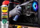 Čišćenje unutrašnjosti desktop računara uz WD-40 Specialist kontakt sprej i komprimovani vazduh