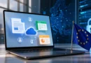 Euro-Office koncept sa laptopom, cloud dokumentima i EU zastavom u modernom digitalnom okruženju